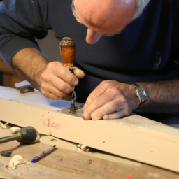 Menuiserie intérieure sur mesure / Lit en bois artisanal pour des nuits confortables Antony